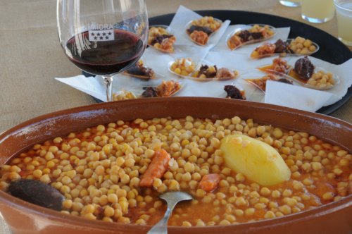 recetas tradicionales cocido madrileño con chorizo